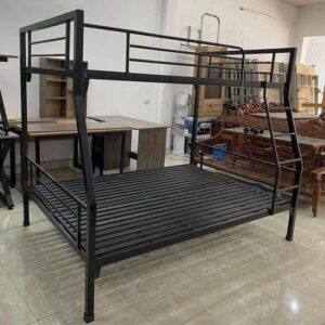 Giường sắt lệch tầng khung sắt hộp vuông rộng 1m4